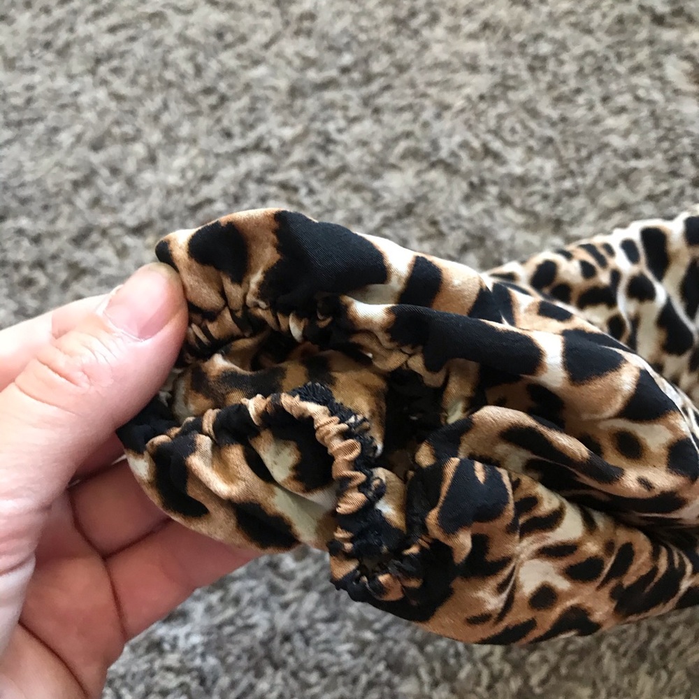 Reverse Leopard Print Wrap Dress - Picture 7 of 12
